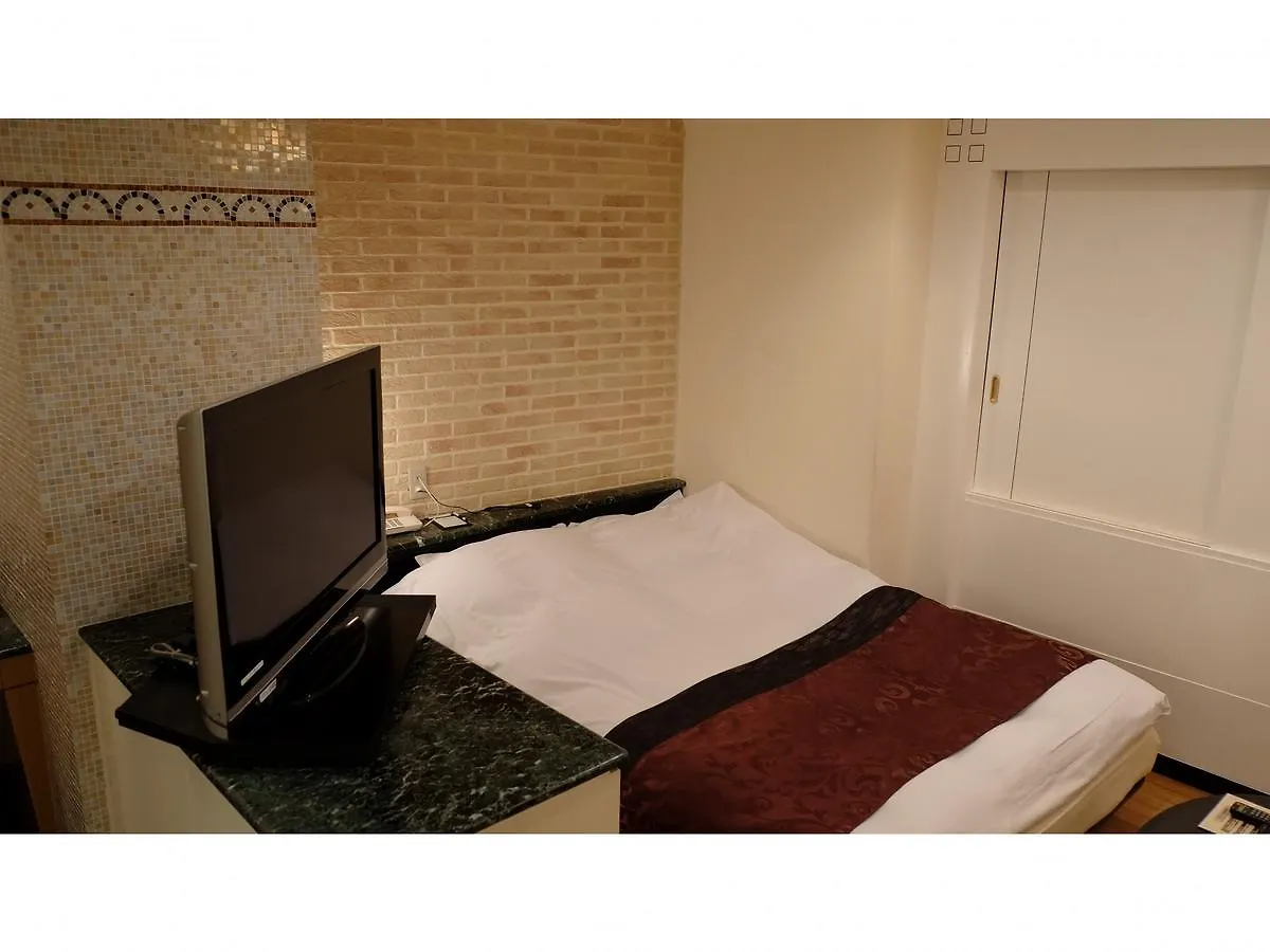Hotel Linden Yushima contacts